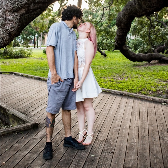 Meet your Posher, Destiny - Picture 3 of 6